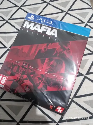 Máfia trilogy PS4 novo lacrado faço Olx pay