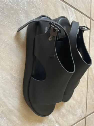 Melissa N38