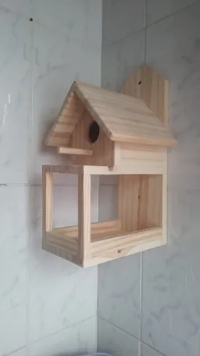 Casinha/Comedouro para Passarinhos, entrego só em Taubaté