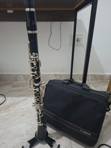 Clarinete Yamaha Ycl 255