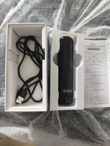 Máquina de tatuagem PEN , Nova sem uso , motor potente e baixa vibração 