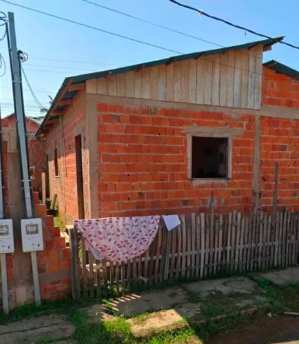 CASA NO TANCREDO NEVES