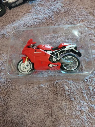 Miniatura Honda Ducati 999s Perfeitas condições