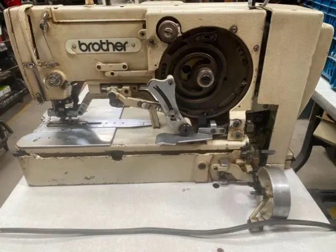 Vende-se Máquina caseadeira