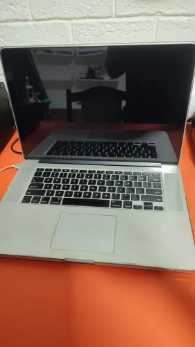 MacBook pro ano 2013 core i7 . só 1500 $ 