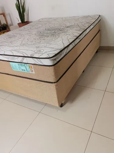 Vendo cama box SMARTFLEX BEGE casal base e colchão 