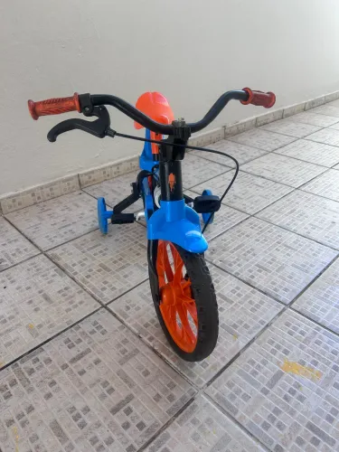Bike dino pequena
