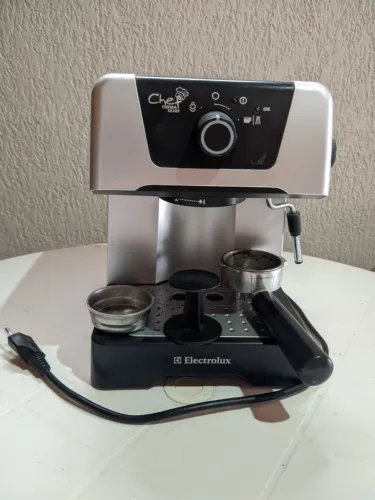 Cafeteira Espresso Electrolux EM400 Prata 