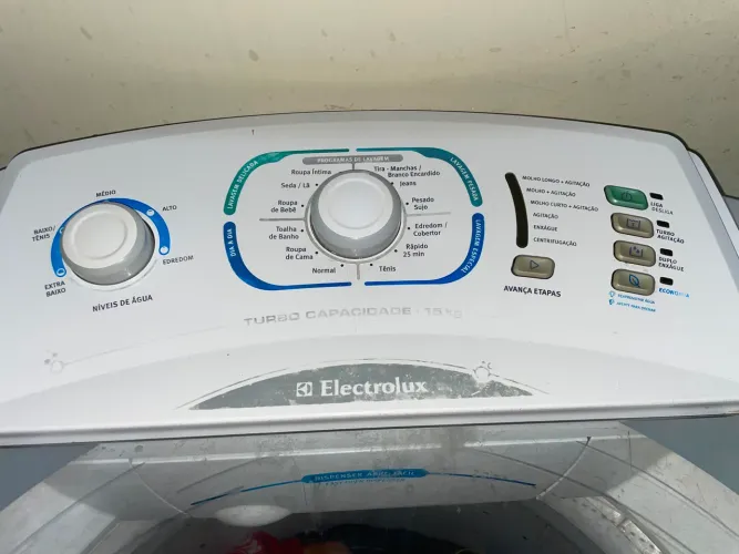 Máquina de lavar Electrolux 