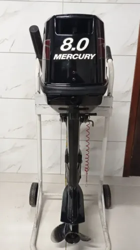 motor de popa Mercury 8 HP