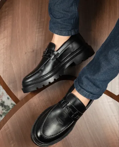 SAPATO SOCIAL MOCASSIM TRATORADO