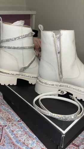 Coturno Feminino Tratorado Branco Gelo