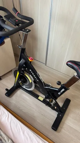 Bike ergométrica exercite ES 15 Pró