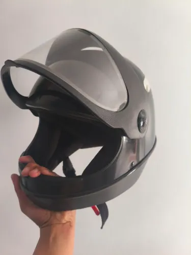 Capacete simples em bom estado ANÁPOLIS