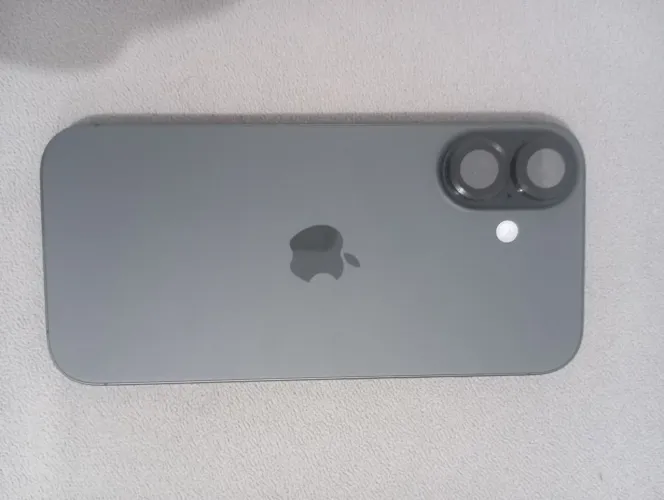 IPHONE 17