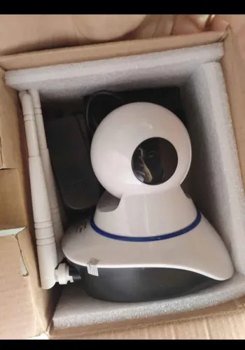 Câmera de Segurança IP Robô com 3 Antenas Wi-Fi e Visão Noturna HD