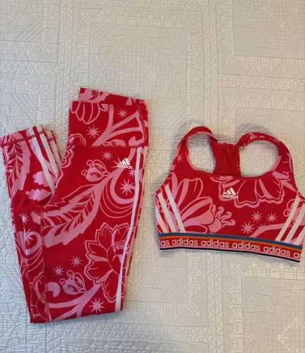 Conjunto adidas e farm