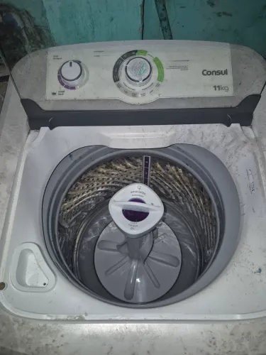 Máquina de lavar em perfeita para uso