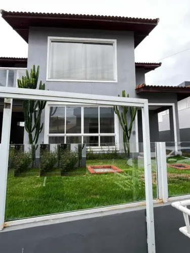Vale dos Cristais. Ótima casa com 4 quartos(sendo 2 suítes), doc ok.