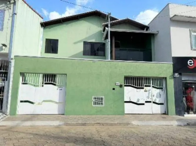 Casa 266 m² - Foch I - Pouso Alegre - MG