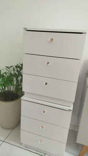 Vendo 2 mesas de cabeceira , pouquinho tempo de uso ,perfeito estado