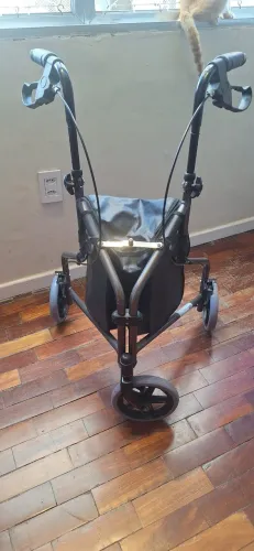 Andador Triciclo 3 rodas Hidrolight