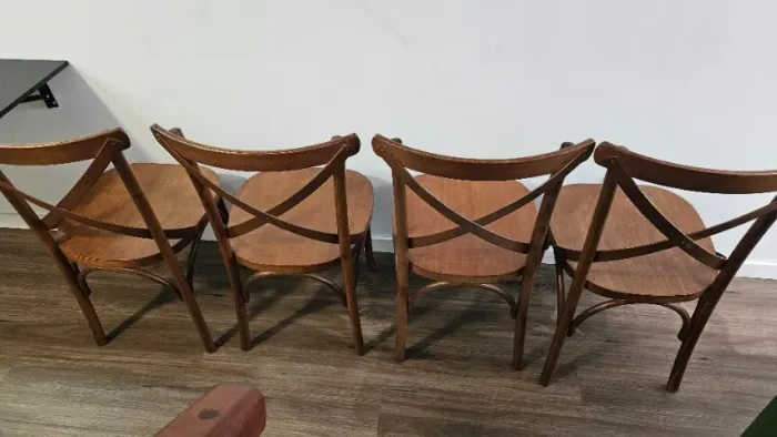 Conjunto 4 cadeiras de madeira maciça estilo Thonart