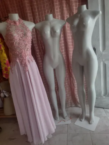 Manequins usado bem conservados.