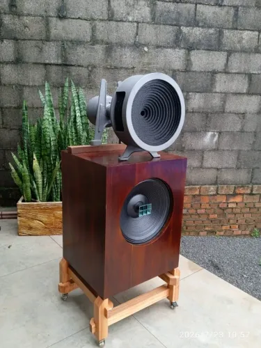 Caixa Altec