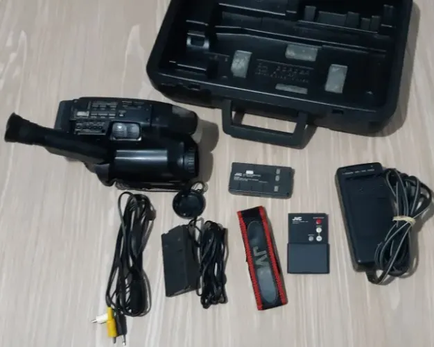 Antiga Filmadora Jvc Para Peças Ou Decoração