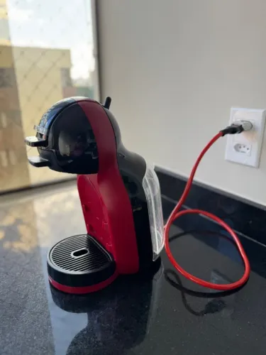 Cafeteira Nescafé Dolce Gusto