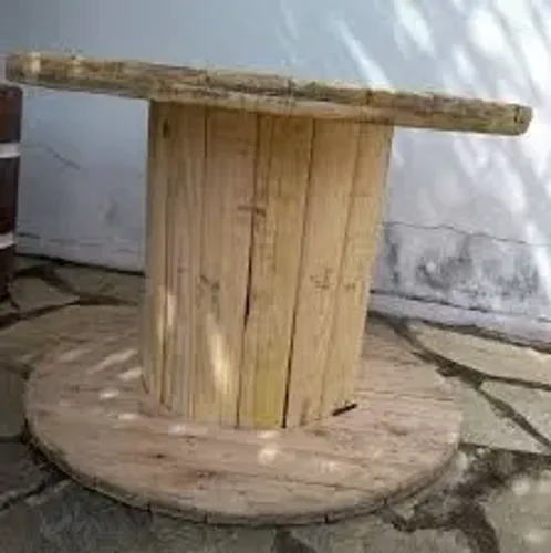 Carretel de madeira