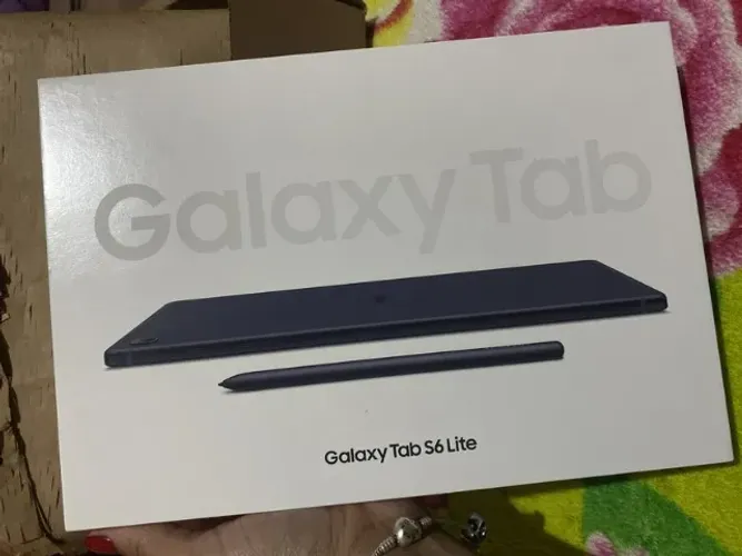 Tablet  S6 Lite - 4G+WiFi+GPS+Bluetooth - Tá Novo - RAM 08GB - Memória 64GB - Nota Fiscal
