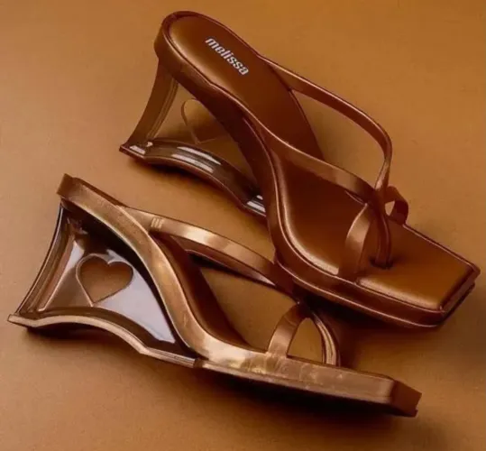 Sandália Melissa Glass Heel Dourada