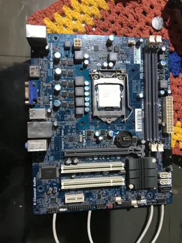 Vendo placa mãe LGA 1155 com processador Intel premium g2020