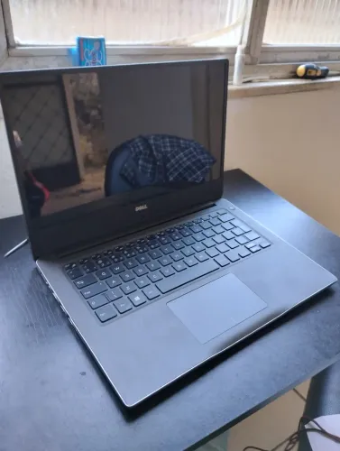 Notebook Dell Inspiron 14 7472 - i7 - 16Gb RAM - 128SSD NVME + 1TB HD - Placa de vídeo