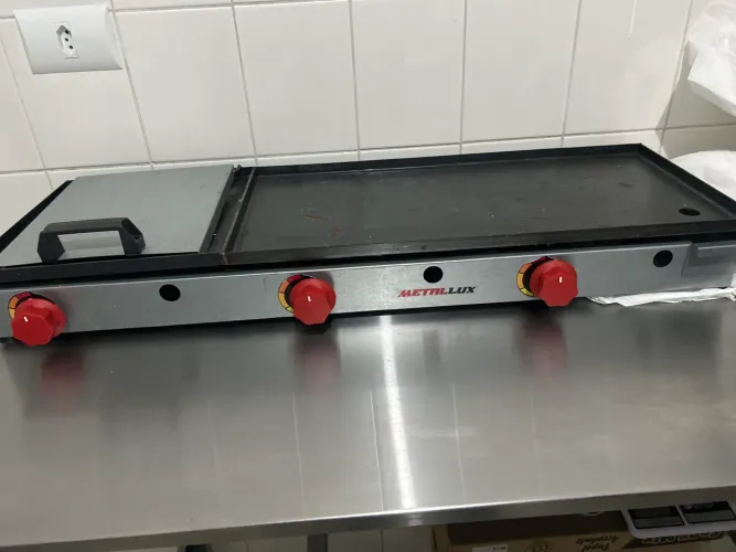 Chapa a gás lanche e hot dog