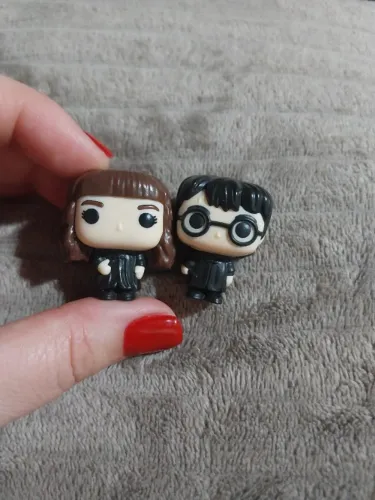 Mini Funko Pop Harry Potter e Hermione - Kinder Joy