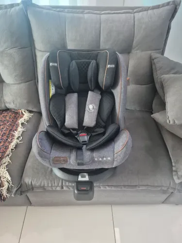 Cadeirinha abc design com isofix gira 360 graus