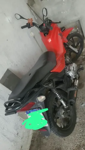 Moto tudo ok estou vendendo pq já tenho outra 