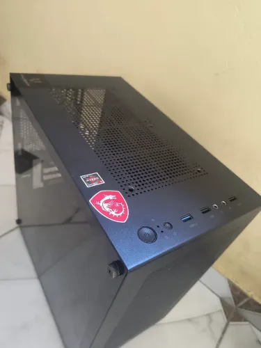 Apenas o Gabinete Vazio 