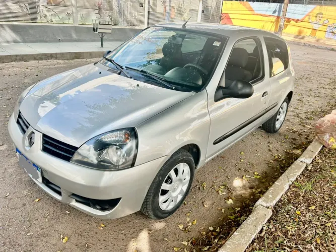 Renault Clio Hi-flex 1.0 16V 3P 2012