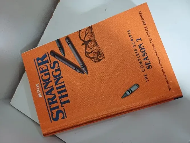 Roteiro Original Stranger Things - Item de Colecionador