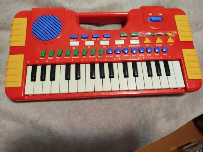 Vendo Brinquedos e Jogos