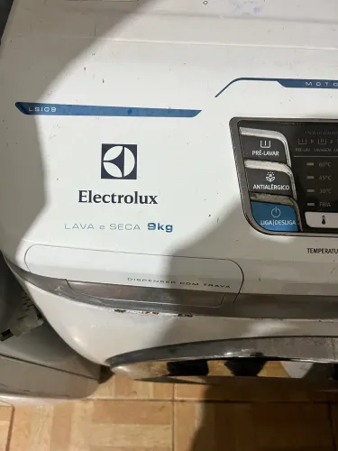 Lava e seca Electrolux Intuitive 9kg 