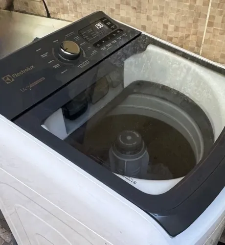 Máquina de lavar Electrolux 14kg