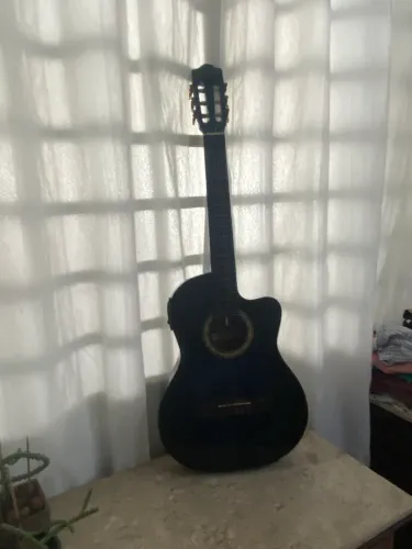 Violão Stagg Azul (Cordas de Nylon / Cutaway) - Lindo Estado (Desapego Mudança)