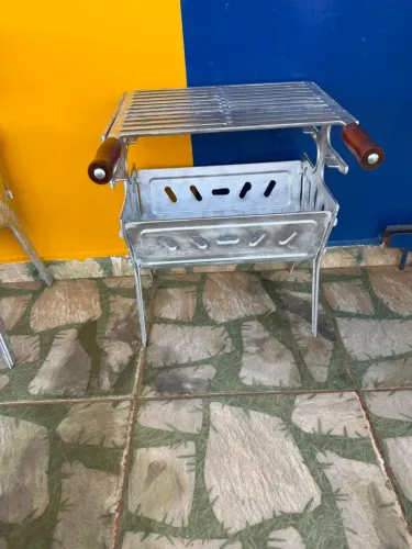 CHURRASQUEIRA DE ALUMÍNIO DESMONTÁVEL