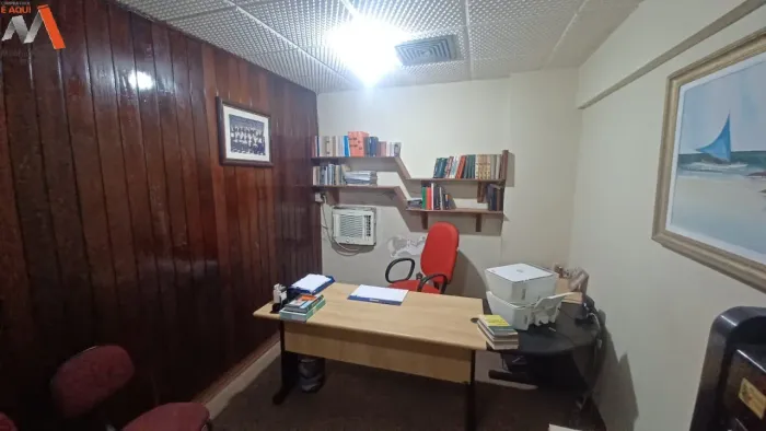 Sala Comercial De Frente Para a Rua Santo Antônio No Ed. Américo Nicolau Da Costa