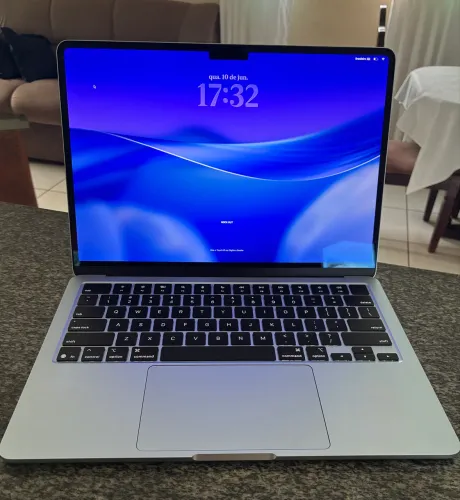 macbook air 13" M4 sky blue 16gb ram 256gb ssd
